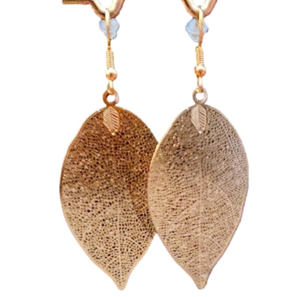 Laser Cut Stainless Steel Gold Leaf 🍃 Wire Earrings New With Tags 2x1 Inch